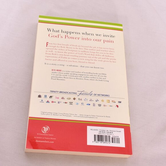 Beth Moore - Get Out Of That Pit - (Paperback) - Special TBN Edition - Picture 5 of 9